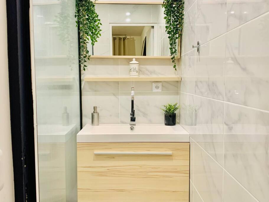 Appartement T2 Ideal Pour Familles Ou Sejour D Affaire Argenteuil Exteriér fotografie
